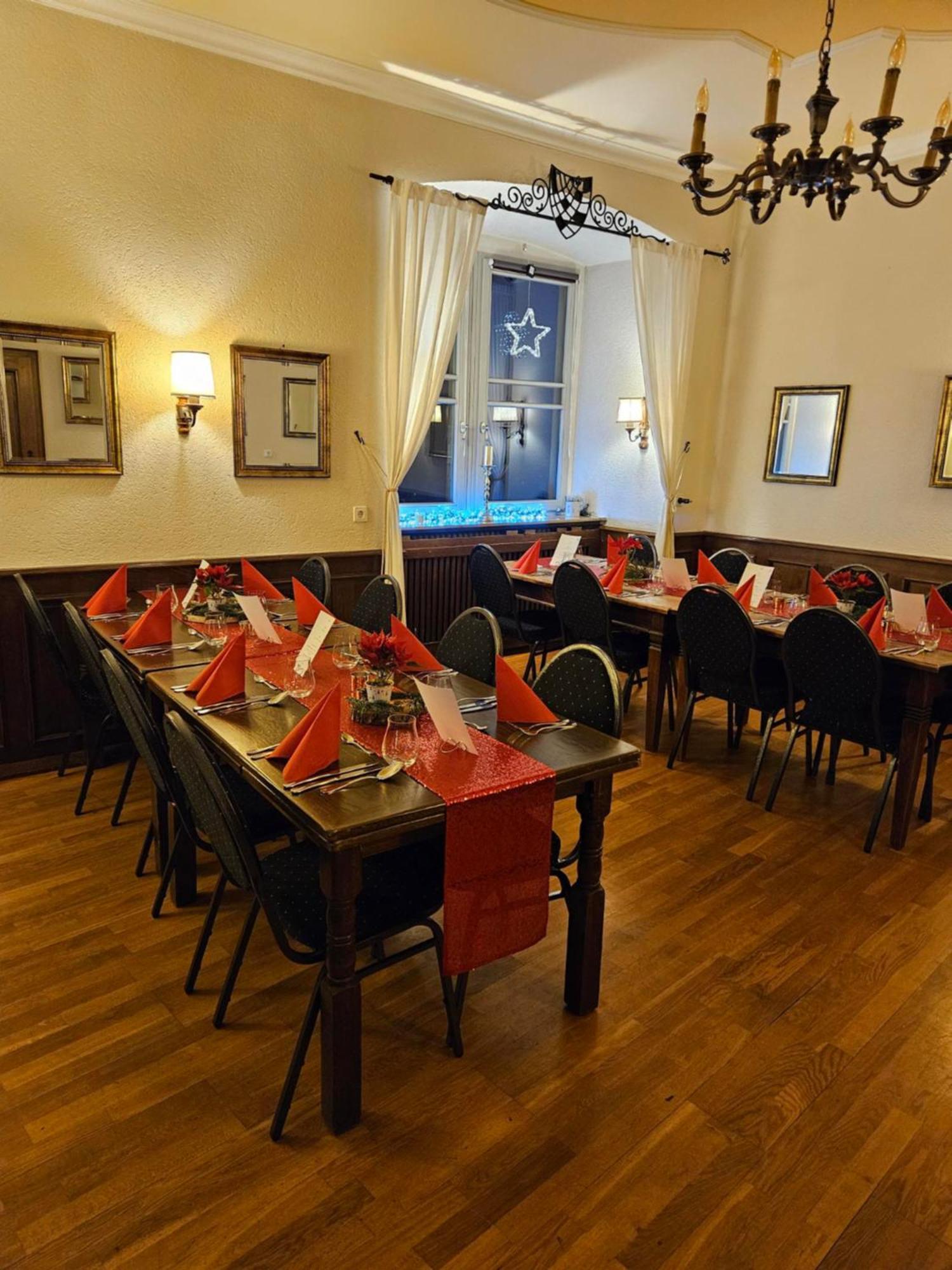 Eventlocation & Hotel Schloss Neuburg Obrigheim Екстер'єр фото